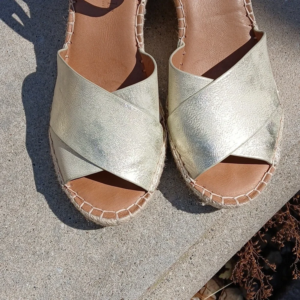 GENTLE SOULS - KENNETH COLE LEATHER Espadrille Wedge Sandal size 9